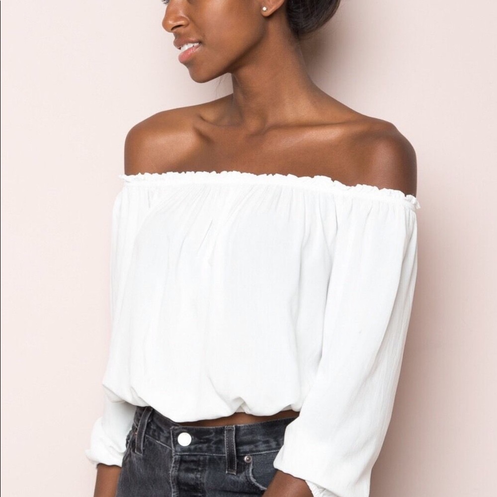 Brandy Melville off the shoulder top